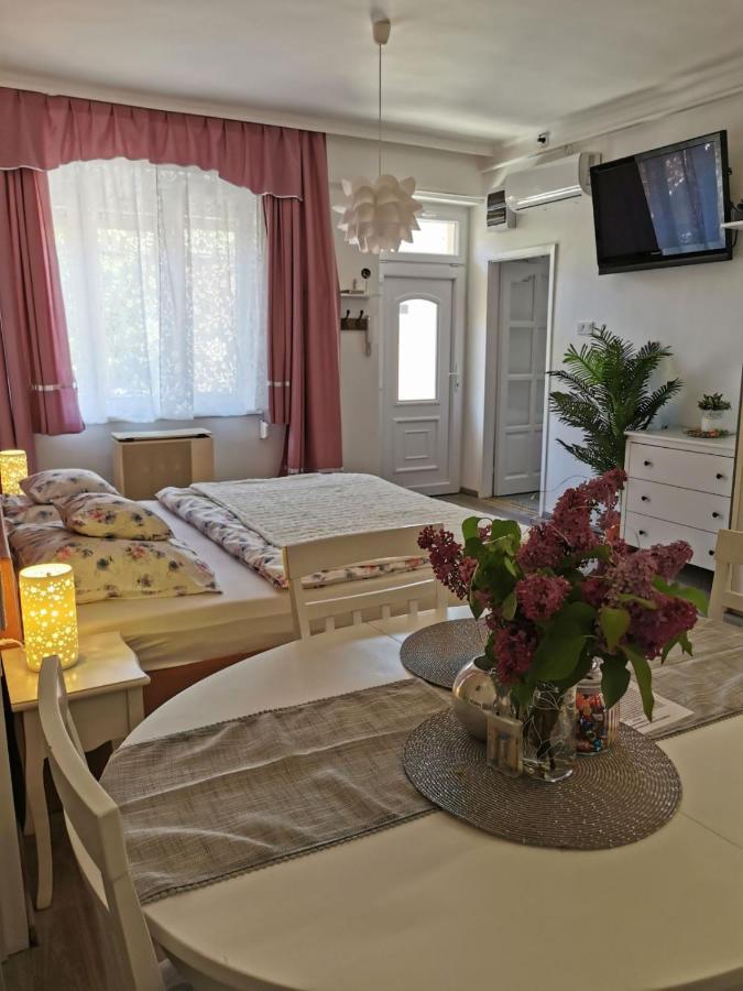 Foglal-Lak Apartman Eger Zewnętrze zdjęcie